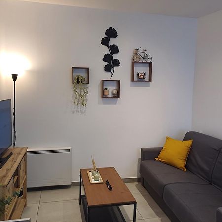 Ferienwohnung Super F2 A 5Mn Aeroport D'Orly Parking Prive Gratuit Paray-Vieille-Poste Exterior foto